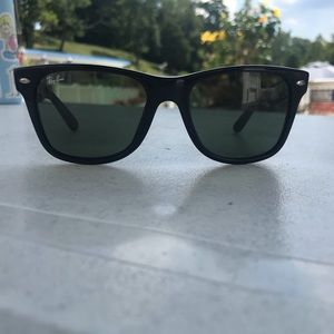 Men’s Ray-Ban Wayfarer sunglasses